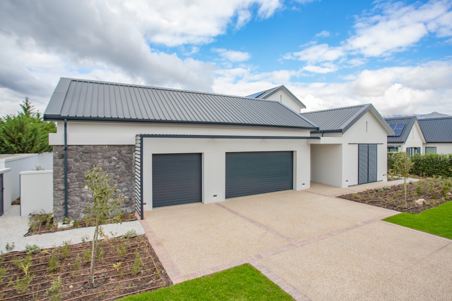 To Let 4 Bedroom Property for Rent in Val De Vie Estate Western Cape